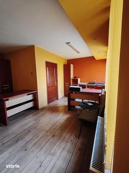 Spațiu comercial, de 70 mp, în Central