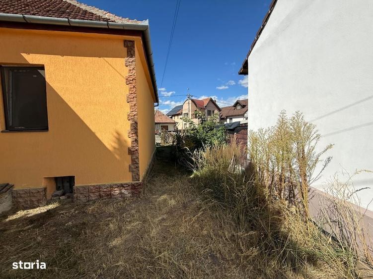 Casă cu 4 camere în Reșița