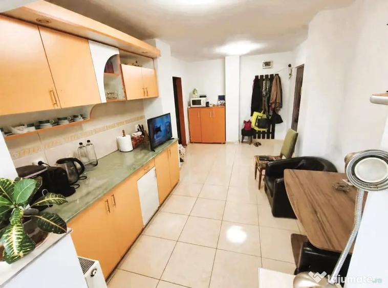 vand ap.spatios , 3 camere , central Oradea - 6
