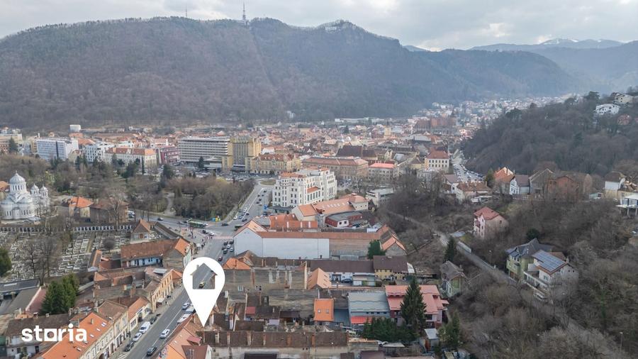 Casă cu Teren 696 Mp în Bartolomeu