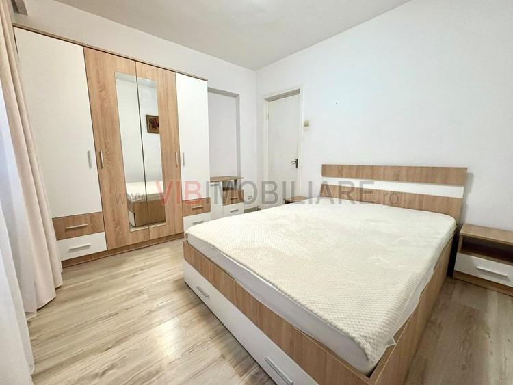Apartament cu 3 camere decomandat în Gara de Nord