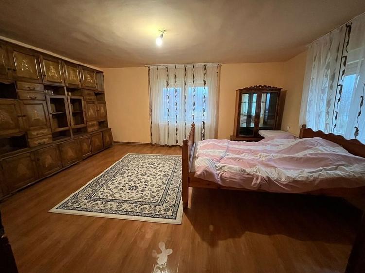 Casă cu 4 camere în Tisieu
