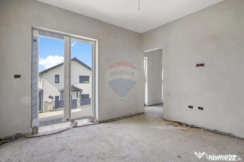 Casă cu 5 camere cu Teren 392 Mp în 6 Vânători