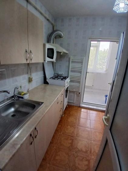 Apartament cu 2 camere decomandat în Siderurgiștilor