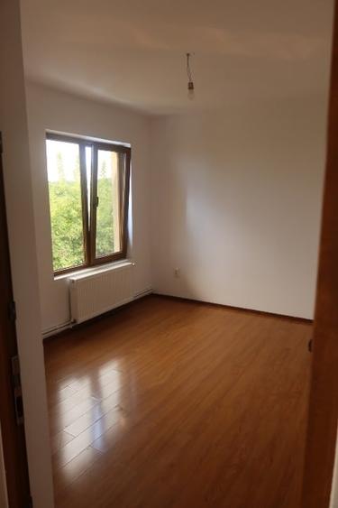 Casă individuală cu 5 camere cu Teren 1141 Mp în Rachieri