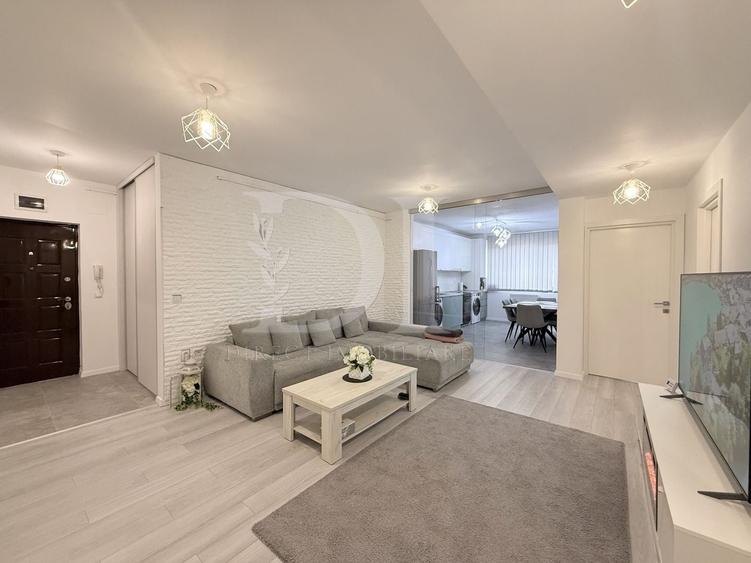 Apartament cu 3 camere semidecomandat, mobilat în Florești — fotografia 1