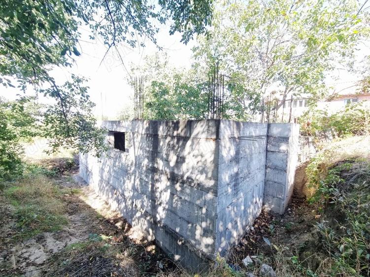 Casă cu 3 camere cu Teren 500 Mp în Central