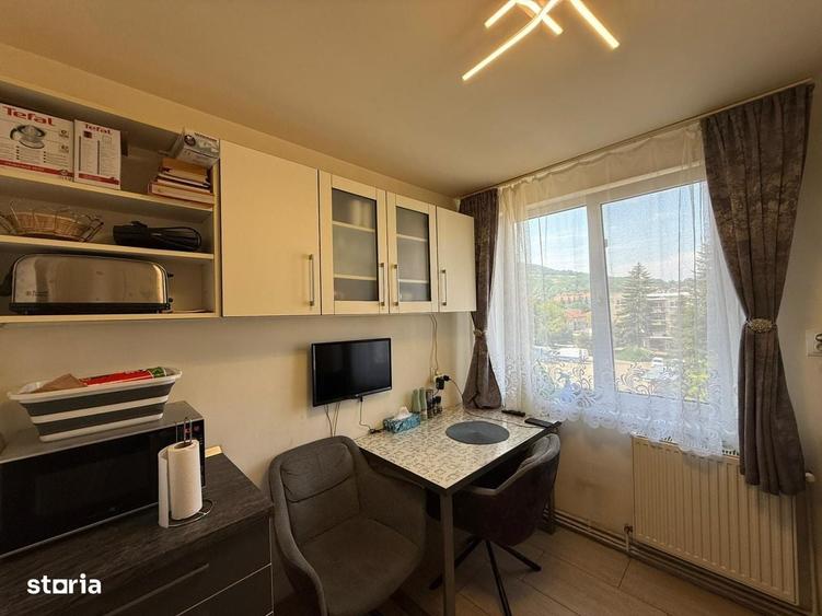 Apartament cu 3 camere în Deve