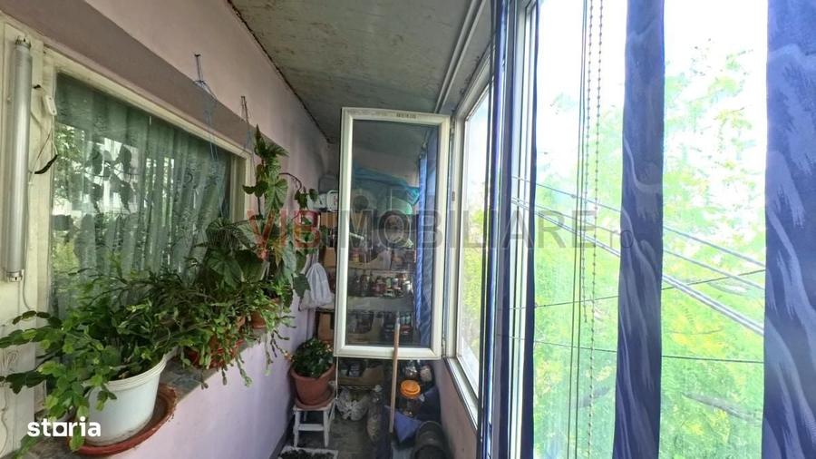 Apartament cu 4 camere în Drumul Taberei