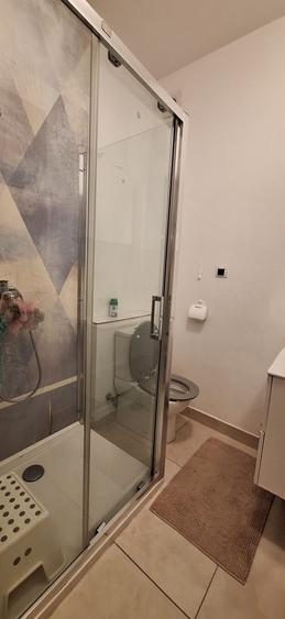 Apartament cu 3 camere decomandat, mobilat în Dristor