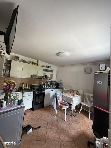 Casa cu 3 camere, curte de 405 mp, in Chitila - 1