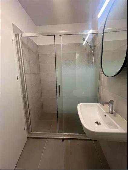 Apartament cu 3 camere decomandat, mobilat în Libertății