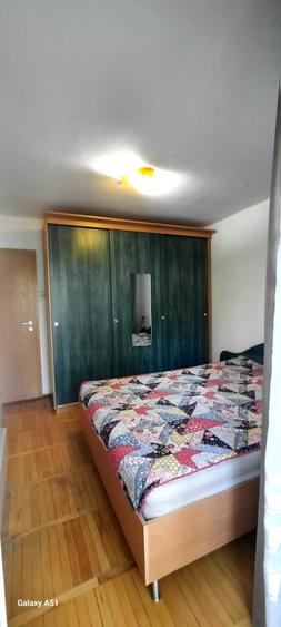 Apartament cu 3 camere decomandat în Aradului