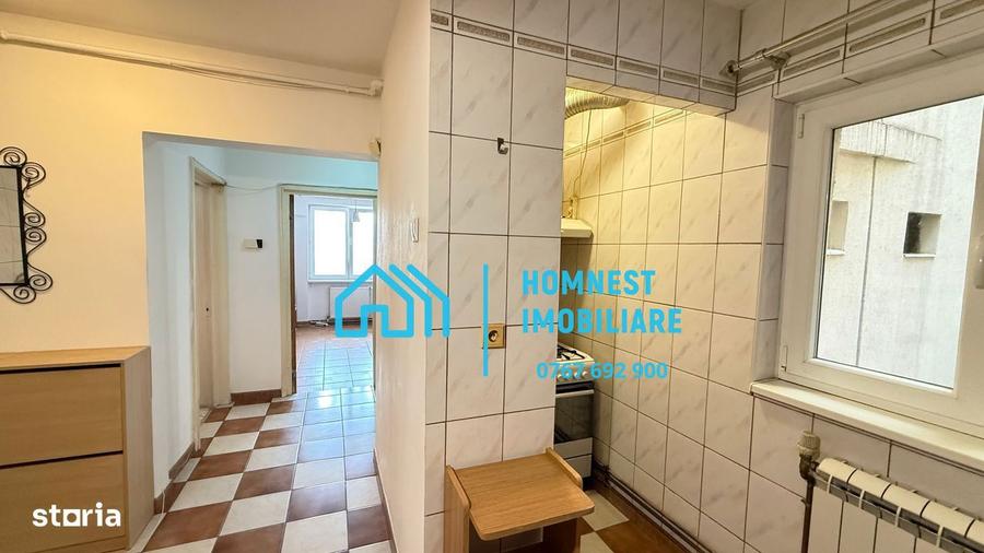 Apartament cu 3 camere decomandat în Giurgiului