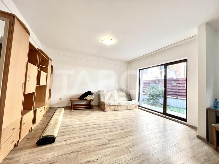 Apartament cu 2 camere semidecomandat, mobilat în Gheorgheni