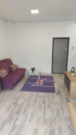 Apartament cu 2 camere semidecomandat în Militari