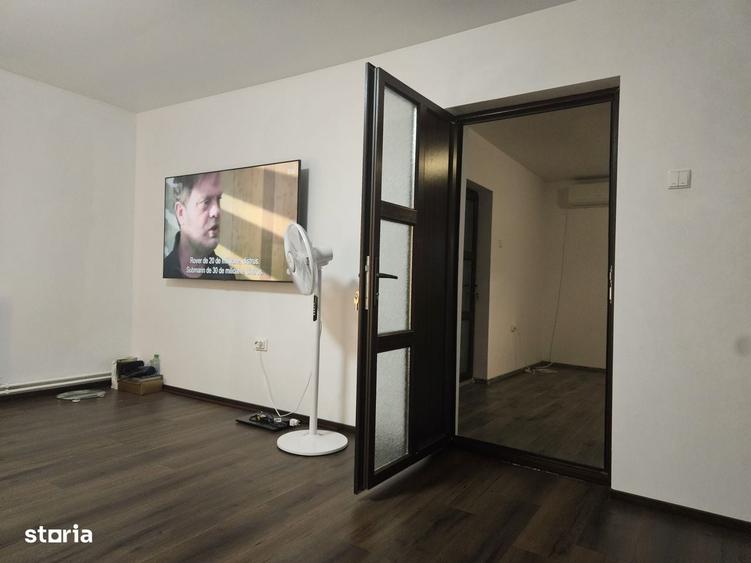 Casă cu 4 camere în Valea