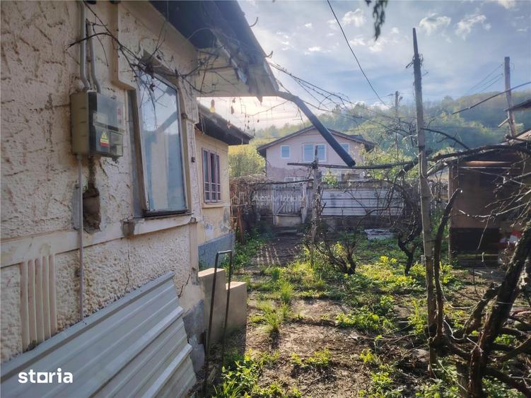 Casă cu 3 camere cu Teren 670 Mp în Boldești
