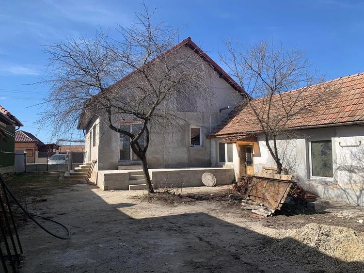 Casă individuală cu 4 camere cu Teren 1900 Mp în Tărtăria