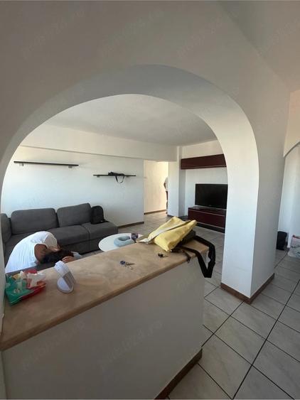 Apartament cu 3 camere decomandat în Simion Bărnuțiu
