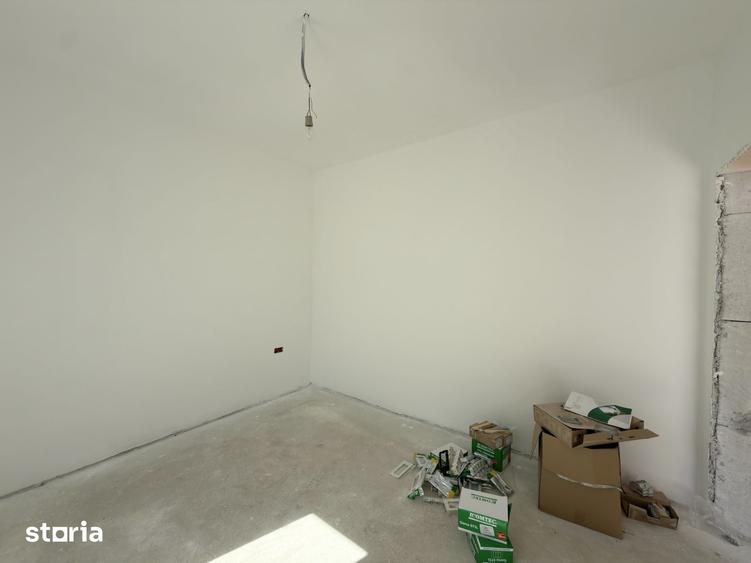 Casă cu 3 camere cu Teren 275 Mp în Sânmihaiu Român