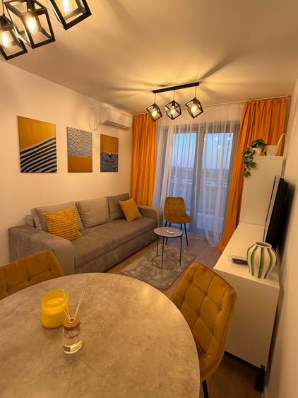 Apartament cu 2 camere decomandat în Titan