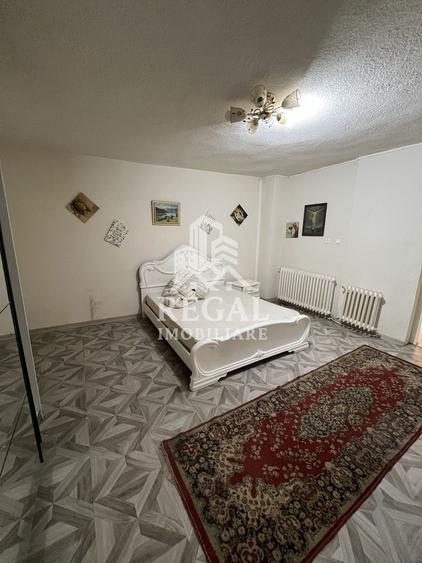 Casă individuală cu 3 camere cu Canalizare în Central