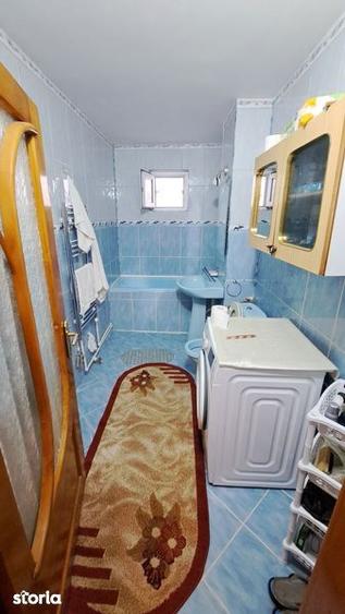 Apartament cu 3 camere decomandat în Chercea