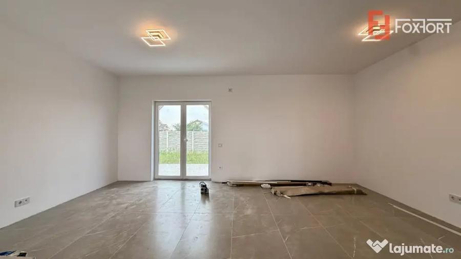 Casă cu 4 camere cu Teren 265 Mp în Moșnița Nouă