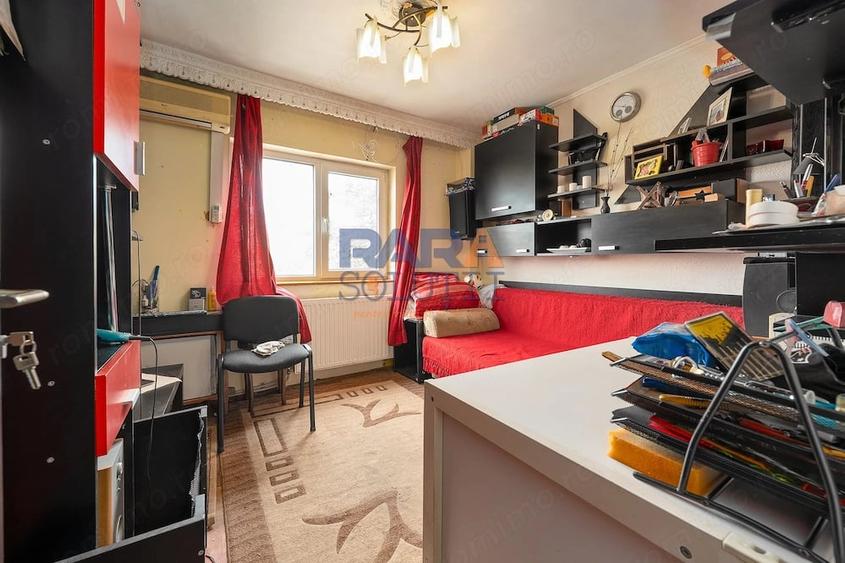 Apartament cu 3 camere decomandat în Sud