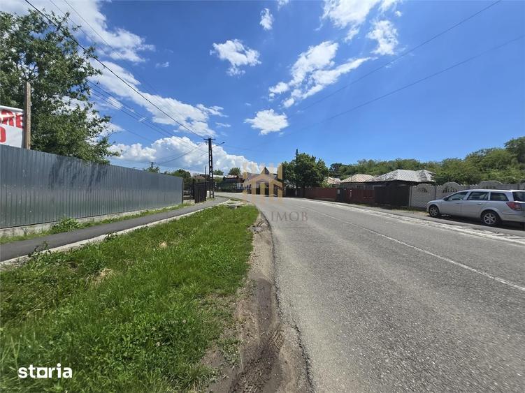 Casă cu 5 camere cu Teren 800 Mp în Plopu