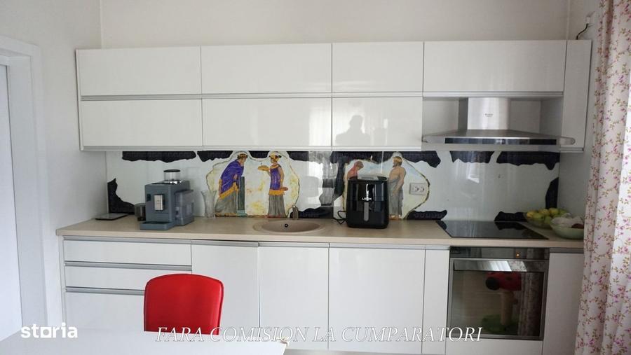 Casă cu 4 camere cu Teren 374 Mp în 1 Mai