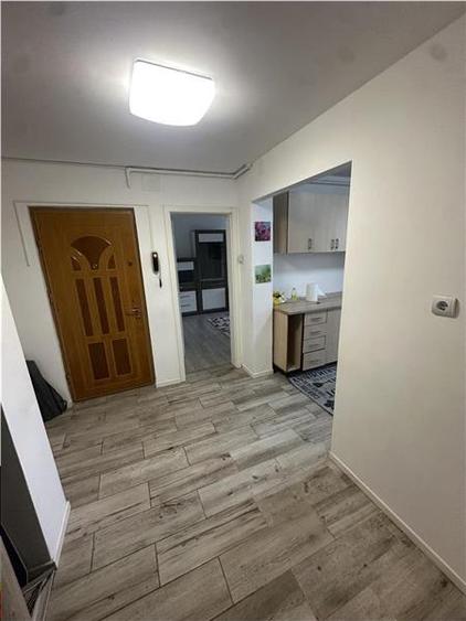 Apartament cu 2 camere decomandat, mobilat în Lipovei