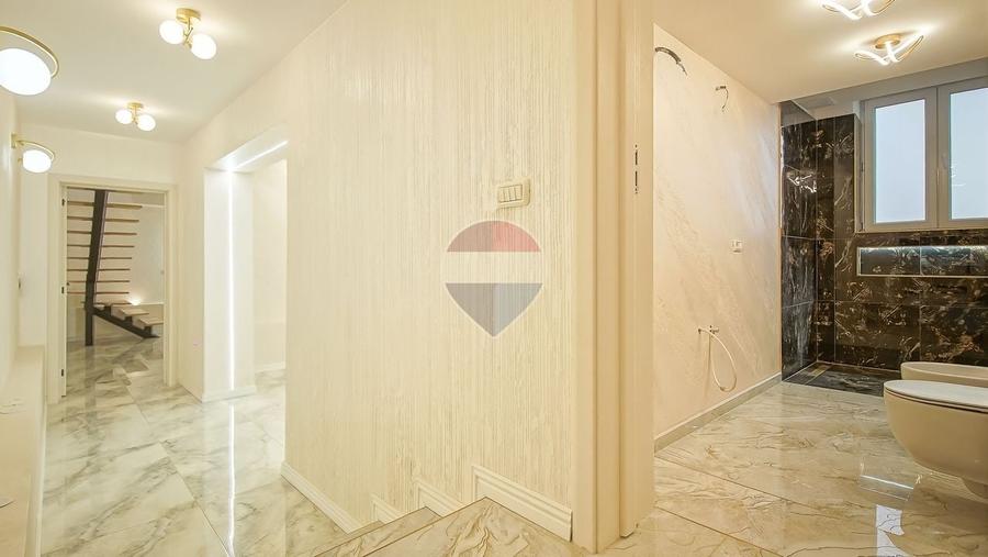 Apartament cu 3 camere decomandat în Bod