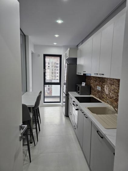Apartament cu 2 camere decomandat în Aviației