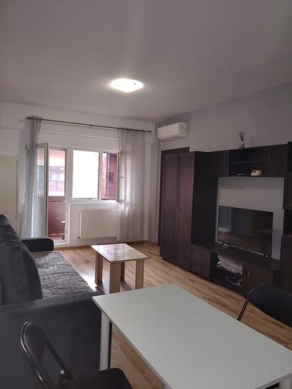 Apartament semidecomandat în Chiajna
