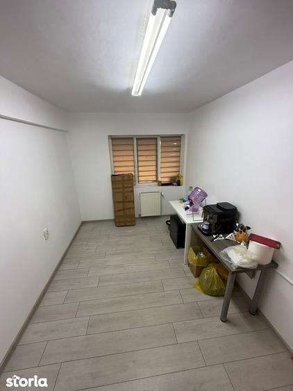 Spațiu comercial, de 16 mp, în Ultracentral