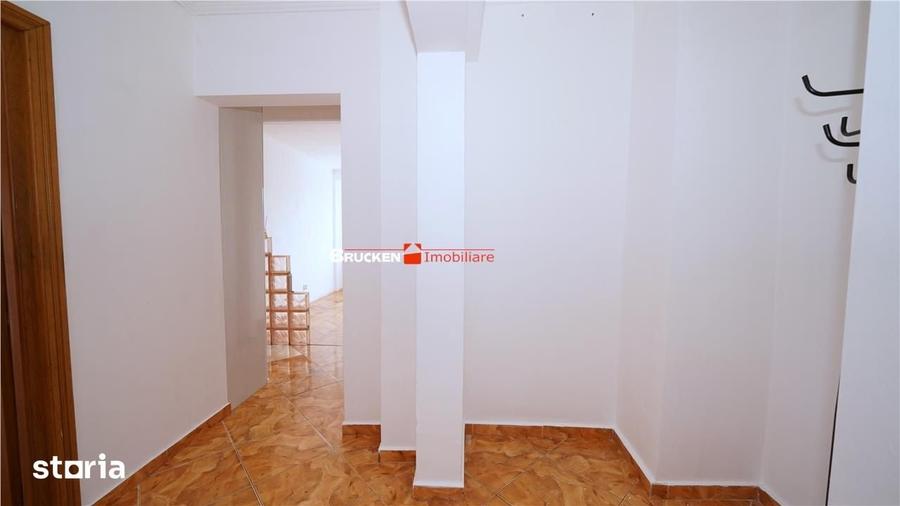 Apartament cu 3 camere decomandat în Decebal