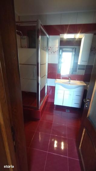 Casă cu 5 camere cu Teren 270 Mp în Adamclisi