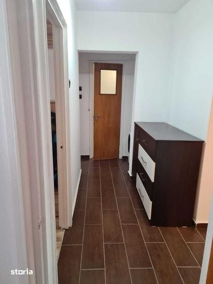 Apartament cu 3 camere decomandat în Rahova