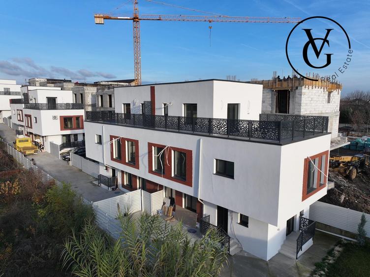 Duplex cu 5 camere cu Canalizare în Theodor Pallady
