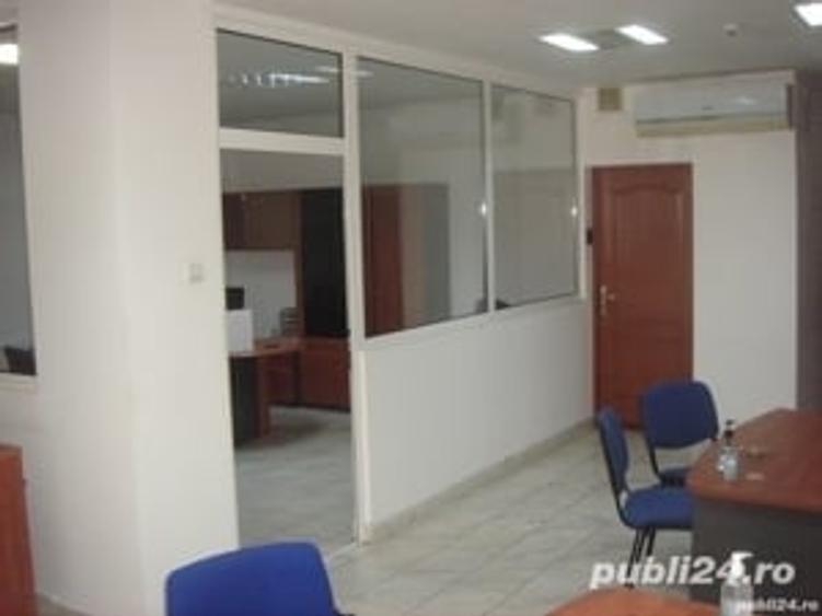 Spațiu comercial, de 48 mp, în Central