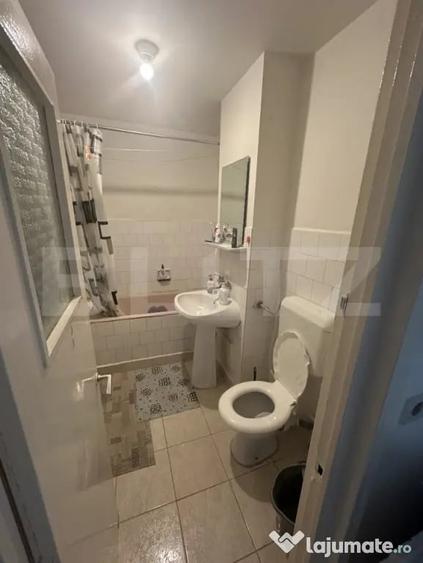 Apartament cu 2 camere decomandat, mobilat în Micro 17