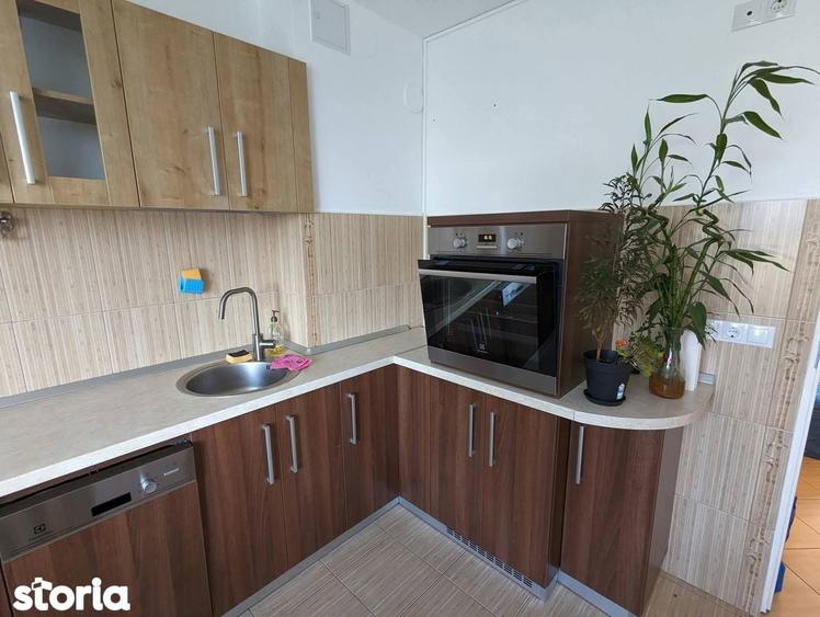 Apartament cu 3 camere decomandat în Centrul Civic