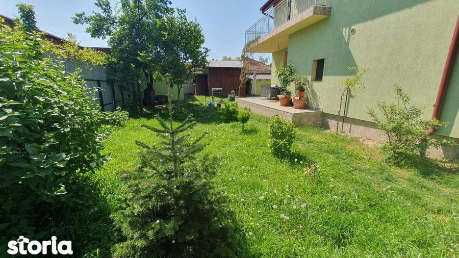 Casă cu 5 camere cu Teren 500 Mp în Ronaț
