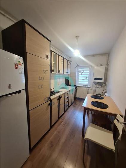 Apartament cu 2 camere decomandat, mobilat în Noua