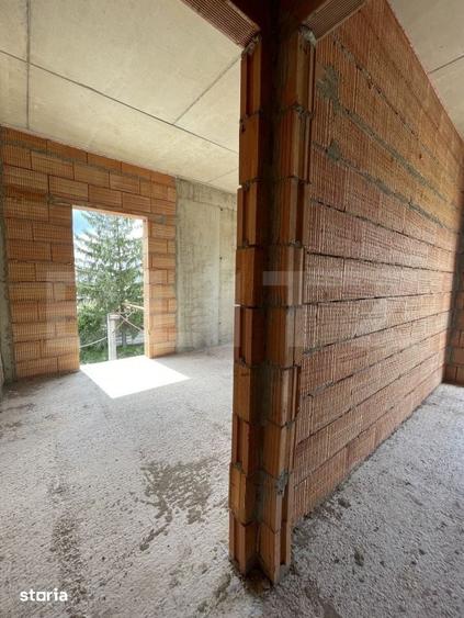 Apartament cu 3 camere în Calea Moldovei