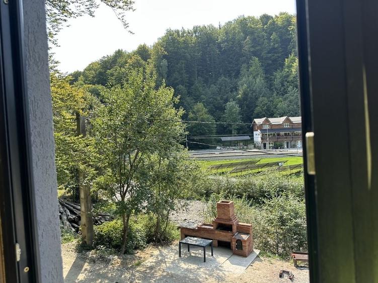 Casă cu 4 camere cu Teren 900 Mp în Runcu