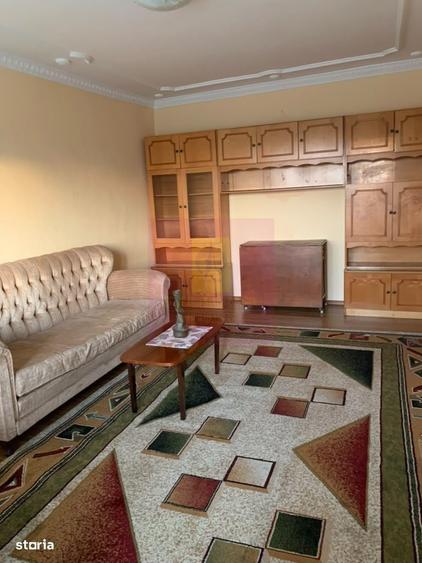 Apartament cu 3 camere decomandat în Colentina