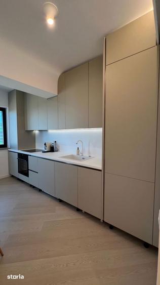 Apartament cu 3 camere, mobilat în Aviației
